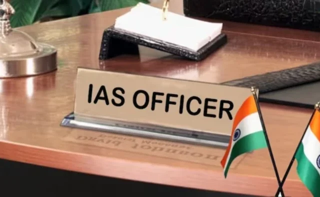 MP IAS Promotion 2027: नए साल में कई IAS अफसरों को मिलेगा प्रमोशन, मंत्रियों के प्रभार वाले जिलों में भी बदलाव की तैयारी