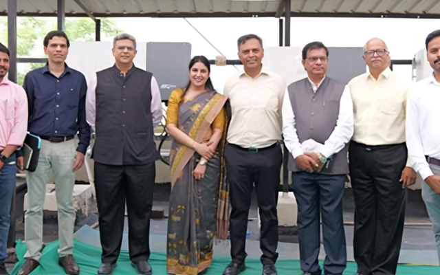 MP News: दिन में सौर ऊर्जा से बिजली, रात में ग्रिड का वोल्टेज संभालेंगे सोलर प्लांट; तकनीक देखने भोपाल पहुंचा ओडिशा का दल